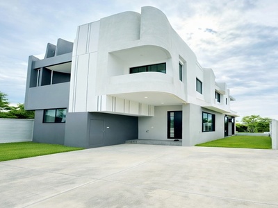 อ่อนนุช สุขุมวิท77 ลาดกระบัง ระดับพรีเมียม 60 ตร.วา. Pool Villa 3