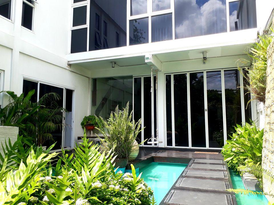 ขายบ้านเดี่ยว 2 ชั้น ย่าน นวมินทร์ ซอย นวมินทร์ 57 พร้อมออฟฟิศ ตกแต่งสวย ใกล้ สวนนวมินทร์ภิรมย์