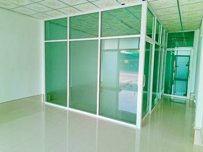 ให้เช่าอาคารพาณิชย์ 3 ชั้น สนามบินดอนเมือง 800ม.24 ตร.วา.2-3นอน