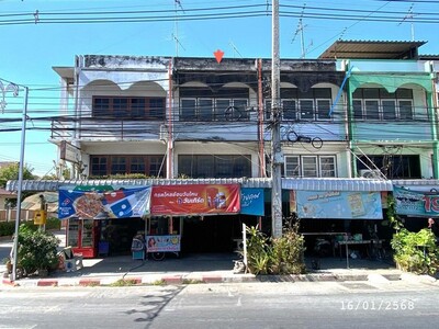 ขายอาคารพาณิชย์ 2 ชั้น ถ.พระยาสัจจา ต.บ้านสวน อ.เมืองชลบุรี จ.ชลบ