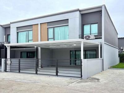 ให้เช่าทาวน์โฮม 2 ชั้น 17.5 ตรว. พลีโน่ 2 สุขุมวิท-บางนา ใกล้เมกะ