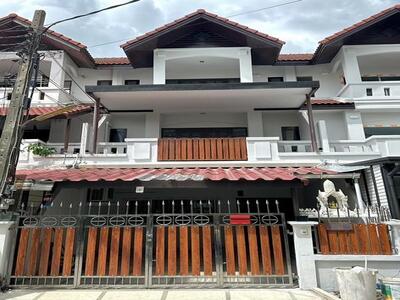 ให้เช่าทาวน์โฮม 3 ชั้น 4 นอน ลาดพร้าว 101 โพธิ์แก้ว ใกล้เกษตรนวมิ