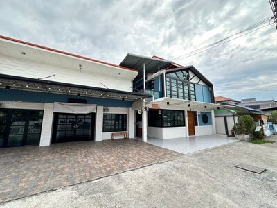 ขายบ้านเดี่ยวพร้อมกิจการร้านอาการ อ่ามอุดม ศรีราชา ชลบุรี