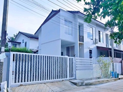 ให้เช่าบ้านหลังมุม 2 ชั้น 30 ตร.วา เทพารัตลาดบางพลีซิตี้ 2.3 กม. 