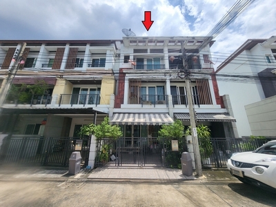 ขาย ทาวน์โฮม 3 ชั้น เออร์บาเนี่ยน พระราม 9 - ลาดพร้าว ติดถนนเมน
