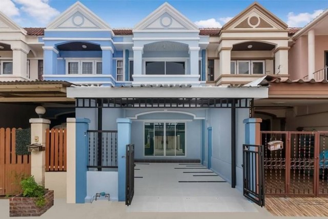  หมู่บ้านลภาวัน 5 ราชพฤกษ์-ท่าอิฐ   ทาวน์เฮ้าส์ 2 ชั้นแต่งใหม่พร้อมเข้าอยู่