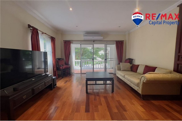 ขาย - ห้องนอนใหญ่ 100 ตร.ม. บ้านสวนลลนา              