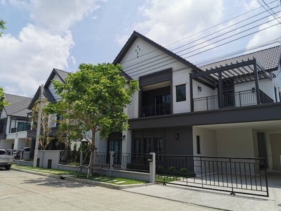 BH3803 ให้เช่าบ้านเดี่ยวหรู โครงการเซนโทร บางนา Centro Bangna