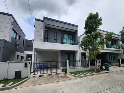 ให้เช่า บ้านเดี่ยว โครงการ เซนโทร บางนา บ้านหันหน้าทิศใต้