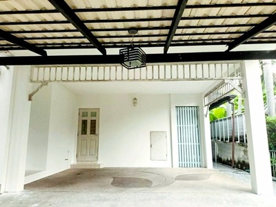 ม.พระจอมลาดกระบัง 2 กม.  4นอน ถ.ลาดกระบัง ARL สุวรรณภูมิ 4กม.