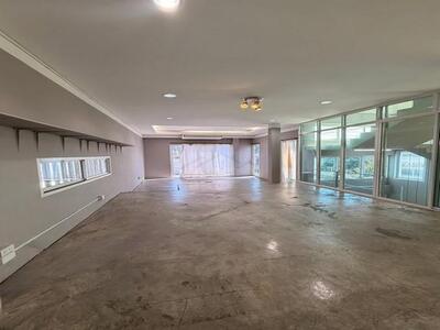 P1958 ให้เช่าโฮมออฟฟิศ ดาดฟ้า 750 ตรม. ซอย เพชรบุรี 47 ย่านเพชรบุ