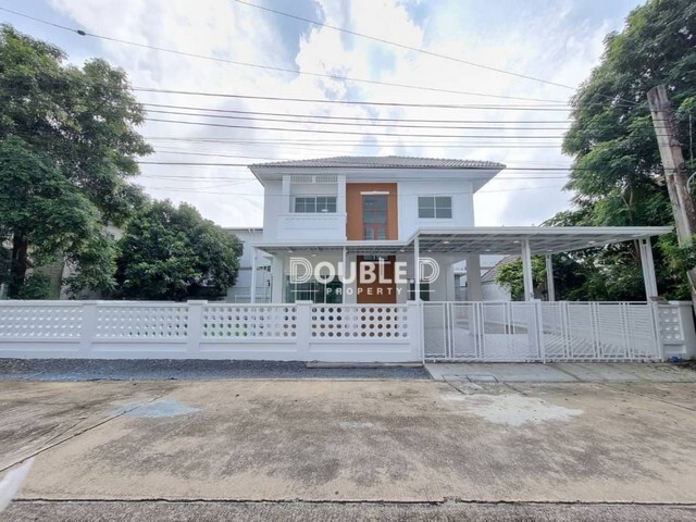 ทาวน์โฮมปิยวรารมย์3 ซอยบ้านกล้วยไทรน้อย ขาย 3.9 ล้านบาท Tel : 082-626-8246