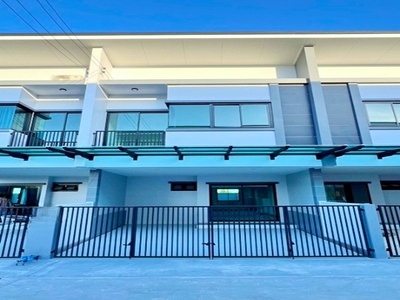 พร้อมเฟอร์ฯครบ 3 นอน ผู้ใช้คนแรก ตลาดจัมโบ คลอง3 ทาวน์โฮม 2 ชั้น 