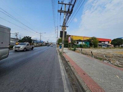 ขายที่ตรงข้ามศรีงามกระทุ่มแบน ติดถนนเศรษฐกิจ 1
