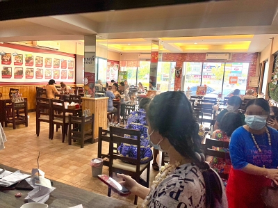 เซ้ง ร้านก๋วยเตี๋ยวนายไบ้ สาขาถนนชัยพฤกษ์-ปากเกร็ด ติดถนนใหญ่