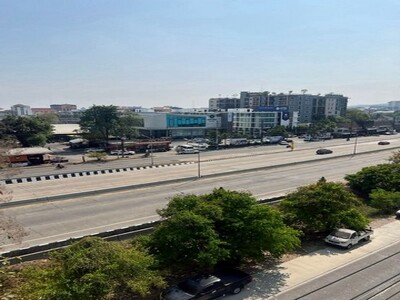 อาคารพาณิชย์ 5 ชั้นครึ่ง ติดถนนใหญ่ ทำเลทอง ช้างเผือก