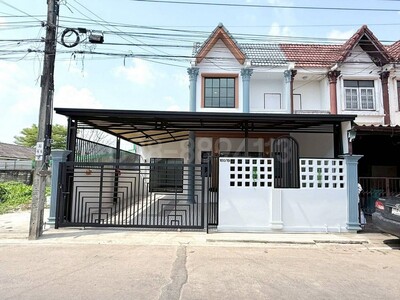 ขายทาวน์เฮ้าส์ 2 ชั้น หลังมุม ม.เหมชาติ ซ.เลียบวารี 59