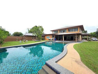 ขายพูลวิลล่าหรู พัทยา ใกล้อ่างมาบประชัน 6 ห้องนอน วิวสวย พื้นที่ 