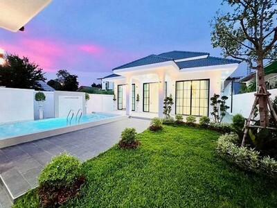 ขายพูลวิลล่าพัทยา ใกล้ตลาดไร่วนาสิน บ้านหรูพร้อมสระ ปล่อยเช่าได้