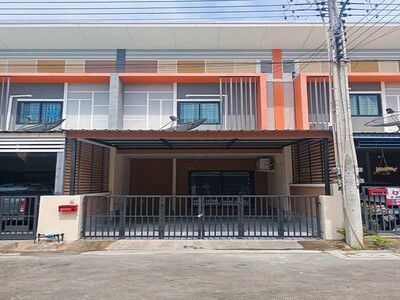 ขายทาวน์เฮ้าส์ ศรีราชา หมู่บ้านเซ็นโต้พาร์ค ใกล้ตลาดบึงวรกิจ