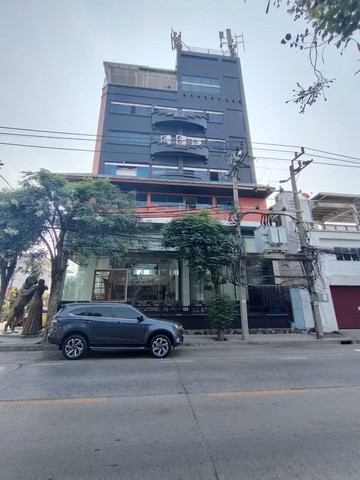ให้เช่าอาคาร7ชั้นพร้อมลิฟท์ ย่านห้วยขวาง รัชดา เหม่งจ๋าย