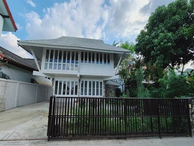 ให้เช่าบ้าน 2 หลังเชื่อมกัน 97 ตรว. 4 ห้องนอน รีโนเวทใหม่ นวมินทร