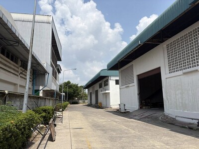  140 ตารางเมตร ราชาเทวะ บางพลี รถคอนเทนเนอร์เข้าออกสะดวก