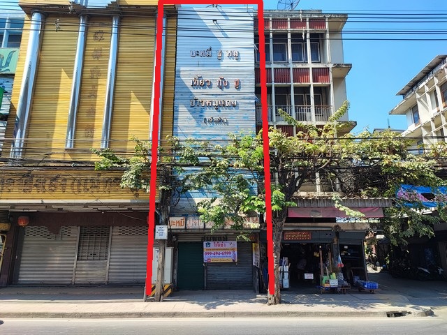 ขายตึกอาคารพาณิชย์ติดรถไฟฟ้าพหลโยธิน ติดตลาดยิ่งเจริญ คลินิก บุฟเฟต์ญี่ปุ่น  บิ๊กซี 