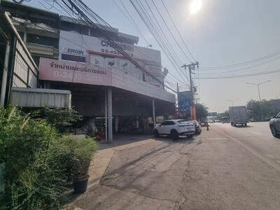 WW321 ขาย ที่ดินพร้อมอาคารพาณิชย์ ติด ถนนสิรินธร ปิ่นเกล้า