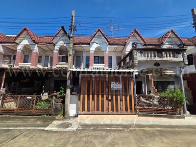 ทาวน์เฮ้าส์ รวยรื่น ซอยติวานนท์ 3 ใกล้รถไฟฟ้าสายสีม่วง