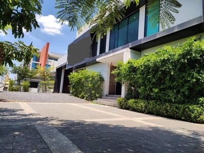 ขายสำนักงานพร้อมโกดังย่านลาดกระบัง 401 ตรว. ​มีใบ รง.2​ ถนนเจ้าคุ