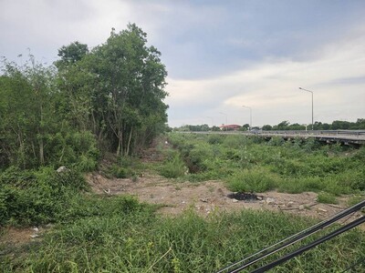 ขายที่ดินผังสีม่วง ริมถนนพหลโยธิน 25 ไร่เศษ ใกล้ทางเข้าโรงไฟฟ้าวั