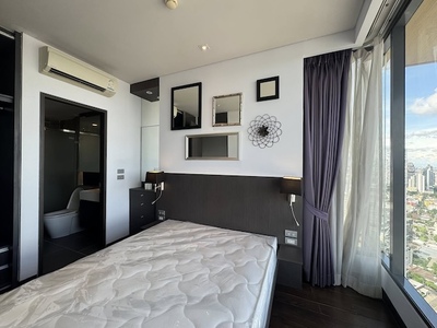 The Lumpini 24 clean