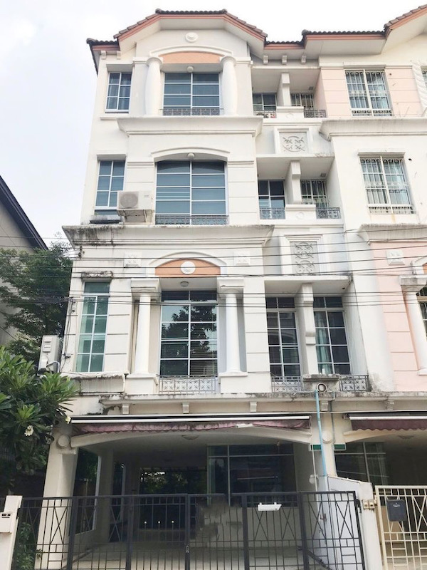 BH1687 ให้เช่าทาวน์เฮาส์ 4ชั้นห้องมุม บ้านกลางเมืองโครงการพระรามเก้า-ลาดพร้าว 