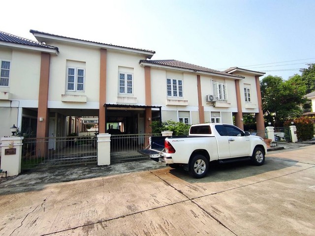 S00667 ขายทาวน์โฮม หมู่บ้านกาญจน์กนกวิลล์ 6 ใกล้โรงพยาบาลนครพิงค์ เข้าออกสะดวก ถนนเรียบน้ำปิง