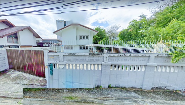 MRTลาดพร้าว40-46 รัชดา โชคชัย4 ให้เช่าคฤหาสน์หรู 8จอดรถ 420 ตร.ม. 150ตรว.เลียบด่วน รพ.เปาโล ภาวนา 