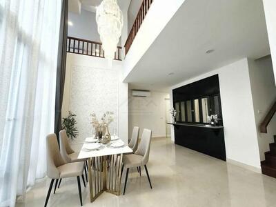 P990 ให้เช่าบ้านเดี่ยวสุดหรู 3 ชั้น 5 ห้องนอน ซอย รัชดานิเวศน์ 16