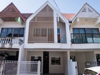 ขาย 2.49 ล้าน แม่เหียะ ทาวน์โฮม 2 ชั้น ตกแต่งสวย เฟอร์นิเจอร์ครบ