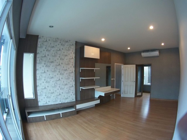 LV51348 ให้เช่า ทาวน์โฮม 3 ชั้น ทำ Home Office แบบสบาย ๆ โครงการ The Plant CITI (เมืองทอง)