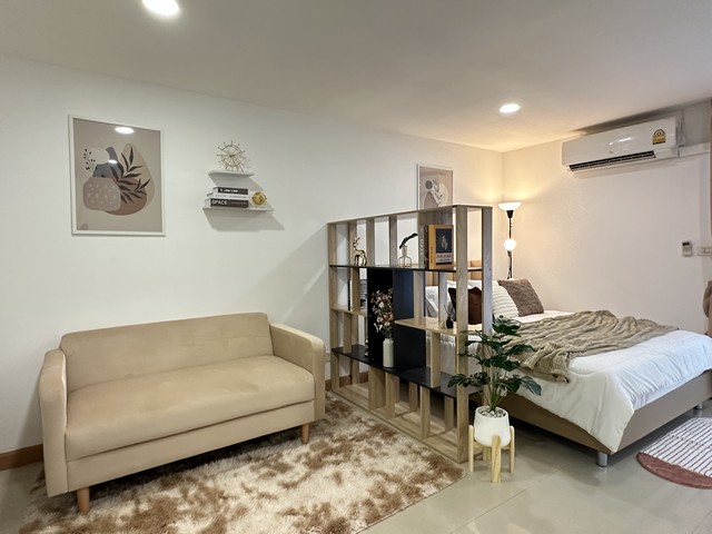 ขาย คอนโดรีเจ้นท์โฮม 6/2 ประชาชื่น  ห้องสวยตรงปก ลากเป๋าพร้อมอยู่ เงินเดือน 15,000 + กู้ได้ ผ่อนแค่ 5,xxx ฿