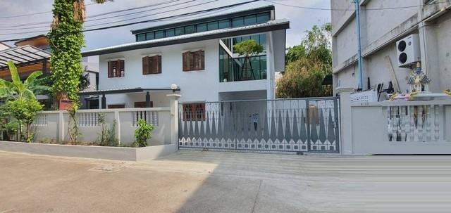 ให้เช่าบ้านเดี่ยว 2 ชั้น 70 ตร.ว. ย่านโชคชัย 4 ลาดพร้าว นาคนิวาส ใกล้เลียบด่วน จดทะเบียนได้