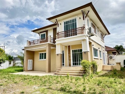 บ้านเดี่ยวสยามธารามันตรา (ม้าทอง) ชลบุรี-บ้านบึงบ้านพร้อมเข้าอยู่