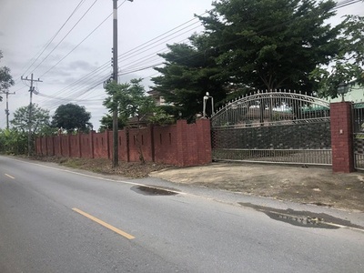 ให้เช่าโรงงาน4ไร่ 1,250ตร.ม มีบ้าน2ชั้น 6 ห้องนอน 6ห้องน้ำ  อ.สาม