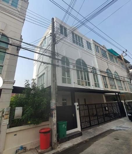 ให้เช่าโฮมออฟฟิศ 3.5 ชั้น โครงการเดอะพาร์ค ลาดพร้าว วังหิน 76 ย่านเสนานิคม โชคชัย 4