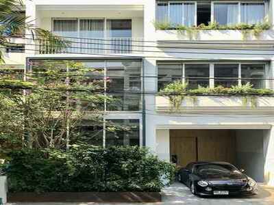 ขายทาวน์โฮม สุขุมวิท 49 ซอยพร้อมพรรค ขนาด 24.4 ตร.ว. 3 ห้องนอน