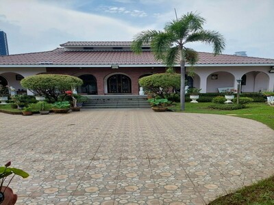 ขายที่ดินพร้อมบ้าน 3 หลัง 359 ตรว. ย่านสุขุมวิท71 ปรีดี 14 ทำเลศั