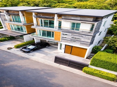 เซ็นทรัลลาดพร้าว ยูเนี่ยนมอลล์ 1.2 กม. บ้านหรู 3ชั้น 4นอน 6น้ำ 57