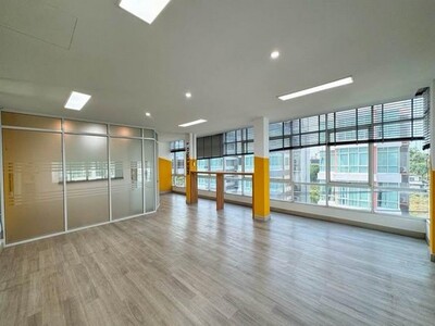 P2171 ให้เช่า ขาย อาคาร ออฟฟิศ 5 ชั้น นวลจันทร์ 27 