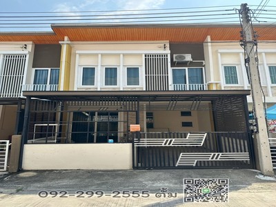  ขาย บ้านทาวน์เฮาส์ 2 ชั้น หมู่บ้าน โกลเด้นทาวน์ 2 พระราม 2 หมู่ท