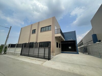 ให้เช่าโกดังพร้อมออฟฟิศ สร้างใหม่เพิ่งเสร็จ ถนนคลองถนน บางใหญ่ นน